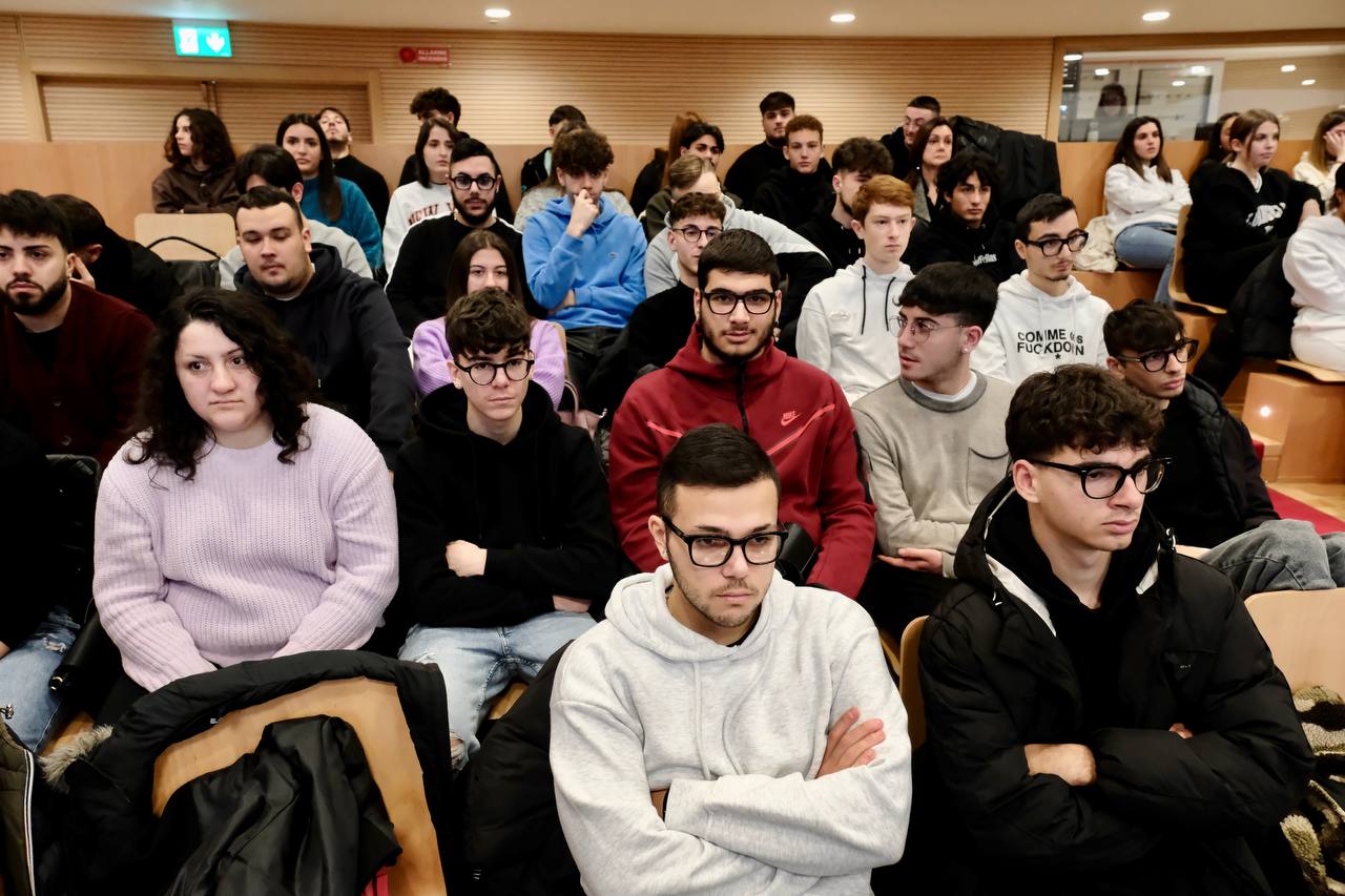 Galleria Fascismo e discriminazioni di genere: la Giornata della Memoria per non dimenticare nessun tipo di discriminazione e violenza - Diapositiva 19 di 20