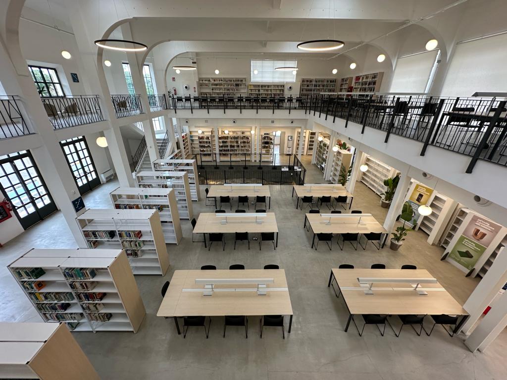 Galleria Community Library: Inaugurata oggi la nuova sede della Biblioteca di Area economica dell’Università di Foggia. - Diapositiva 3 di 8
