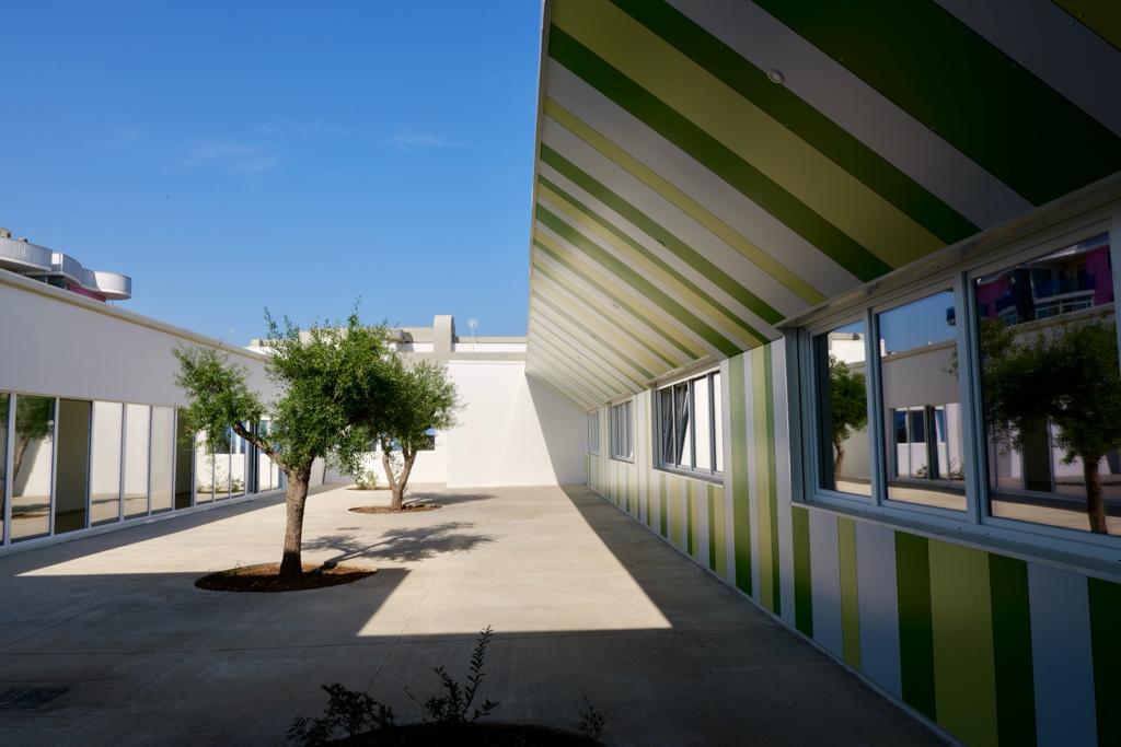 Galleria L’assessore Leo all’inaugurazione della nuova scuola innovativa ed ecosostenibile a Bitetto - Diapositiva 9 di 22
