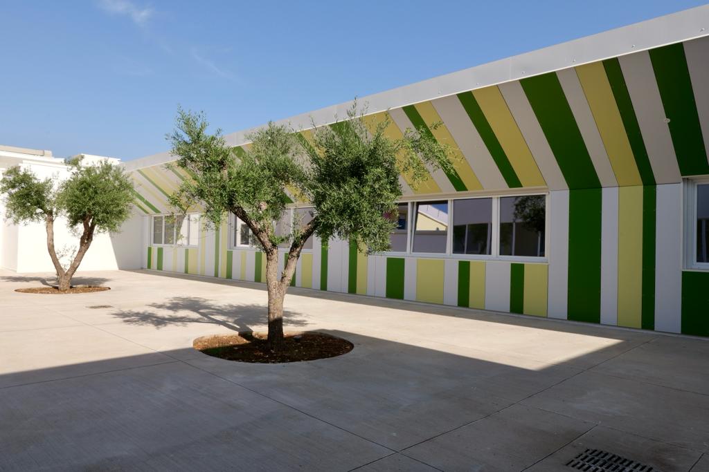 Galleria L’assessore Leo all’inaugurazione della nuova scuola innovativa ed ecosostenibile a Bitetto - Diapositiva 6 di 22