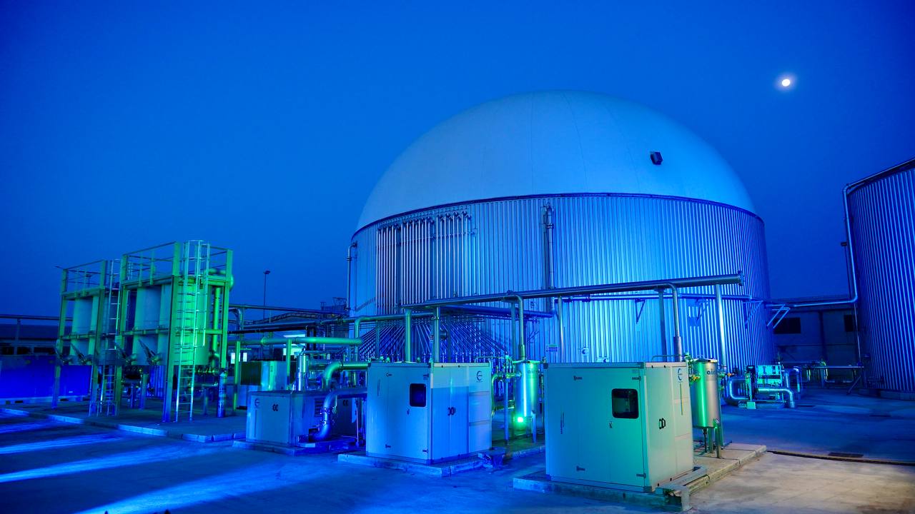 Galleria Inaugurato a Modugno il primo impianto in Puglia che produce biogas dai rifiuti. Emiliano: “Con questo impianto trasformiamo una minaccia in energia” - Diapositiva 6 di 15