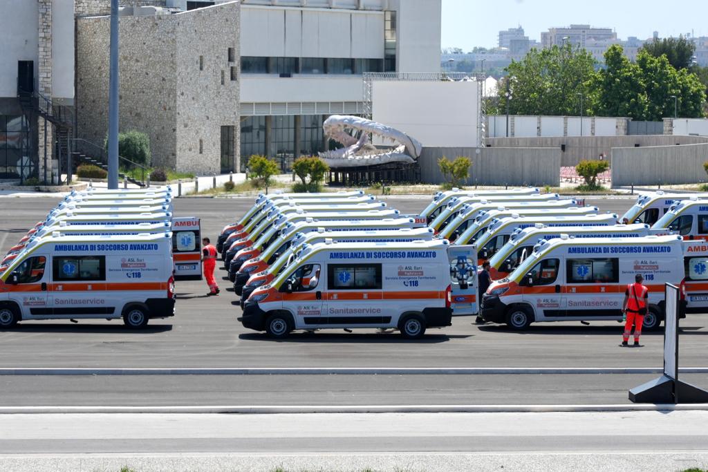 Galleria Il 118 ASL Bari cambia volto: ecco 55 nuove ambulanze  e 462 operatori assunti a tempo indeterminato in Sanitaservice - Diapositiva 20 di 21