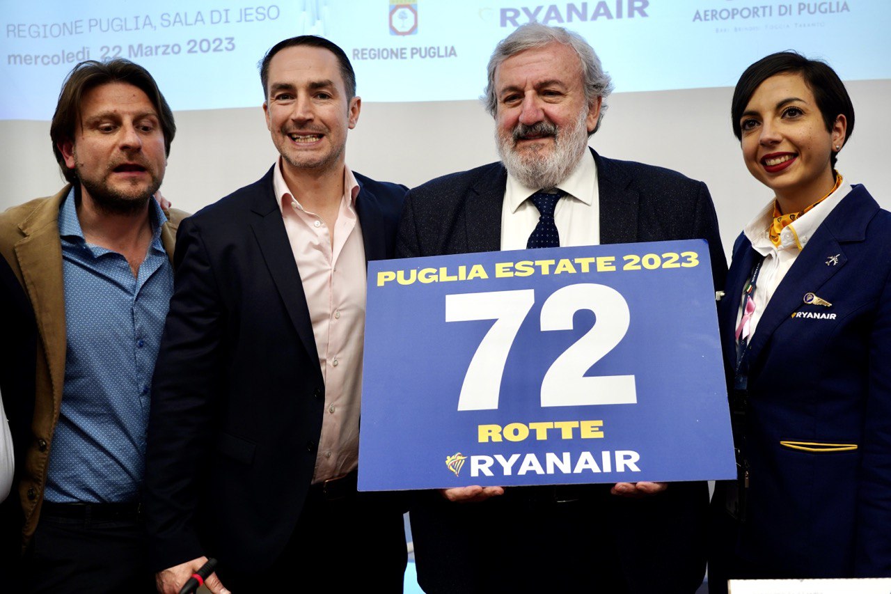 Galleria Ryanair lancia il suo programma operativo per l’estate 2023 in Puglia con sei nuove rotte e 500 milioni di dollari di investimento - Diapositiva 12 di 15