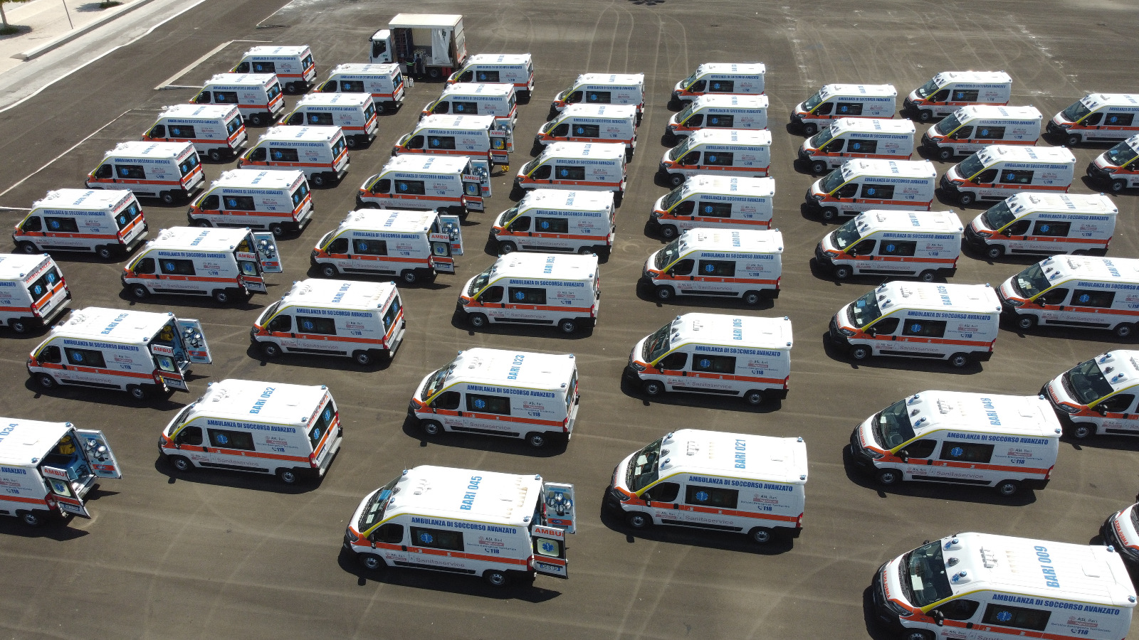 Galleria Il 118 ASL Bari cambia volto: ecco 55 nuove ambulanze  e 462 operatori assunti a tempo indeterminato in Sanitaservice - Diapositiva 14 di 21