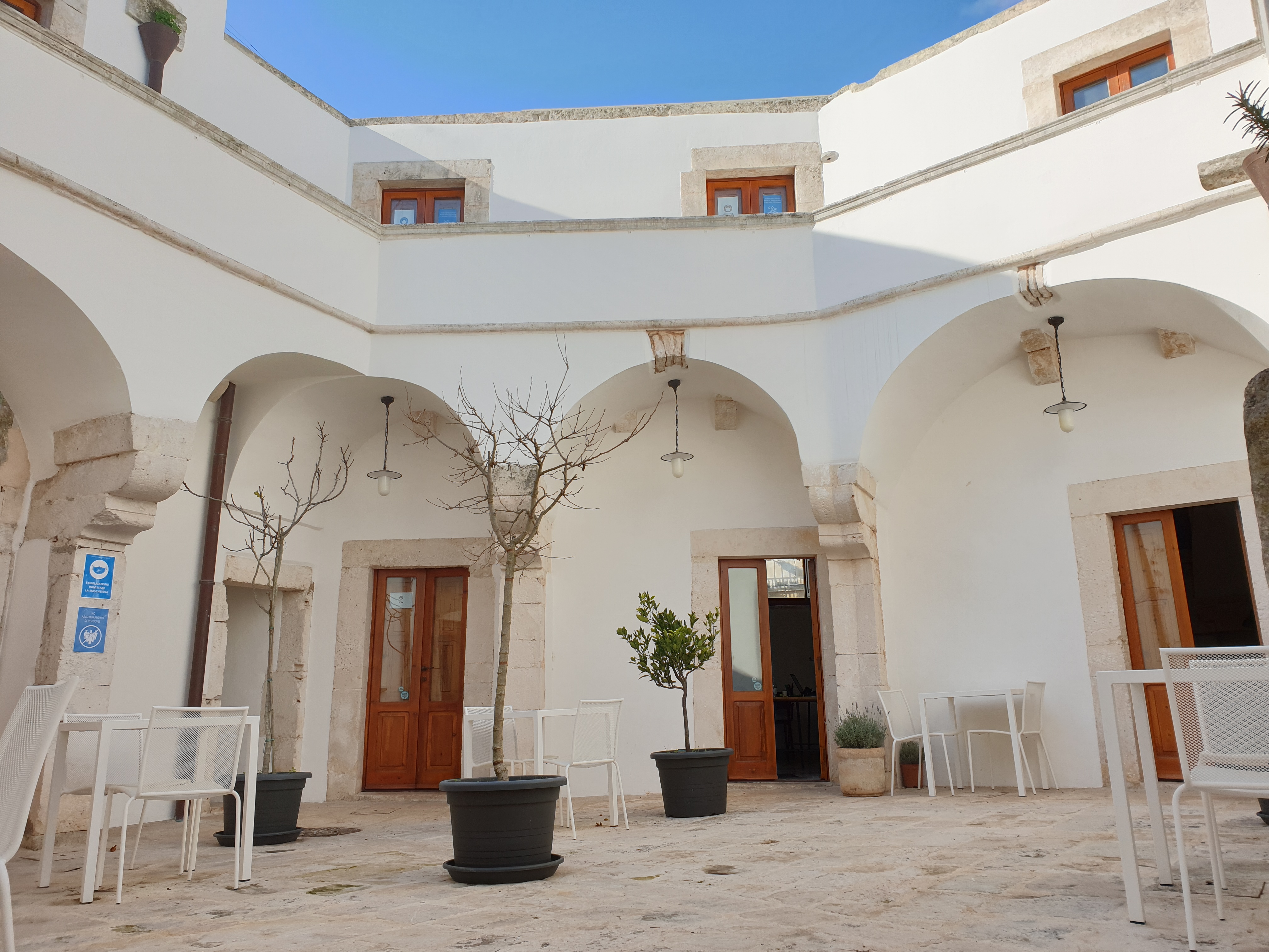 La corte e le 13 stanze dell'Ospedaletto